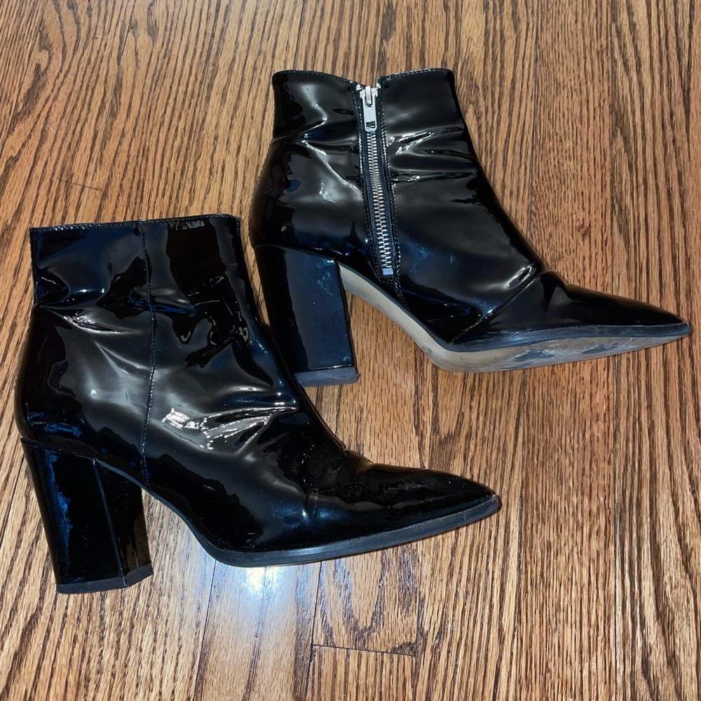 Crosswalk - black patent leather ankle boots - 38